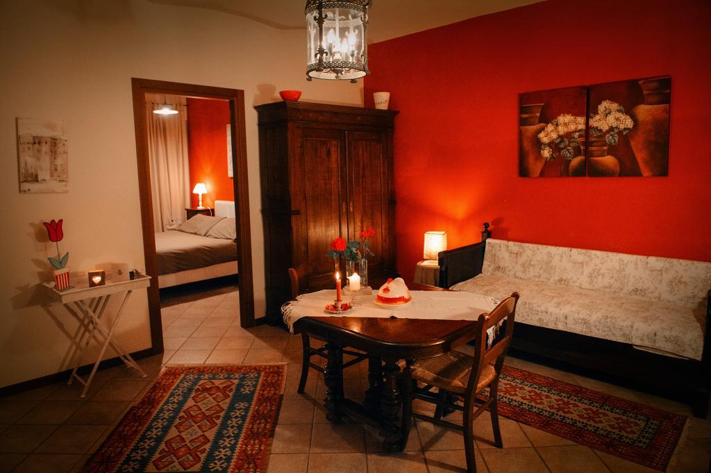 Agriturismo Paitin Alba  Phòng bức ảnh