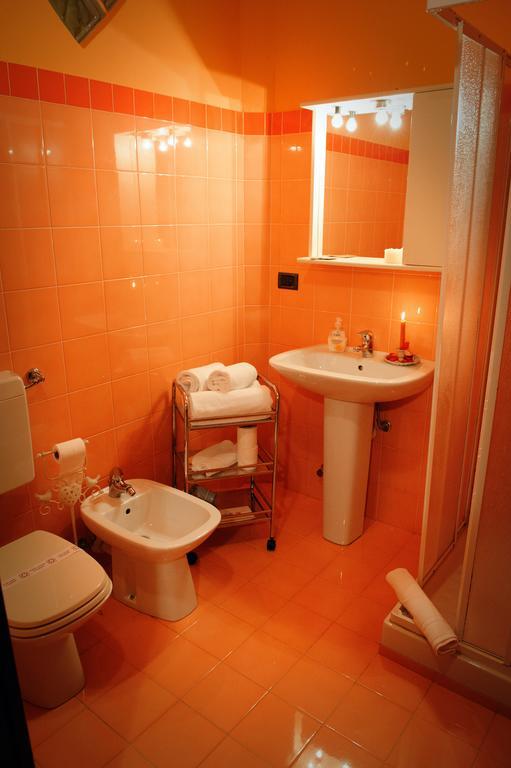 Agriturismo Paitin Alba  Phòng bức ảnh